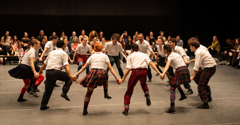 Doppio appuntamento da Orsolina28. Torna la Batsheva Dance Company